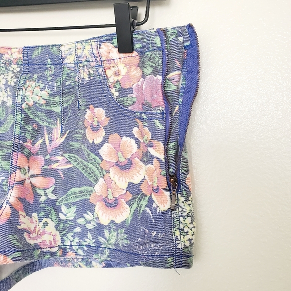 Gianni Bini junior denim shorts - Picture 4 of 14